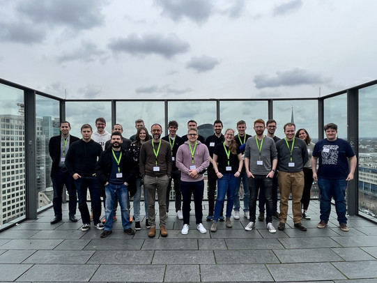 Picture of the Cinchetti group at ECMols 2022