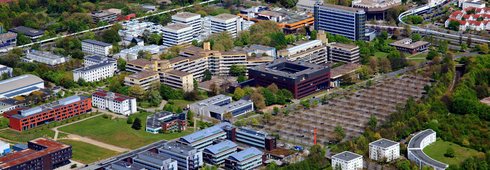 Luftbild vom Campus Nord mit neuen Gebäuden von oben. 